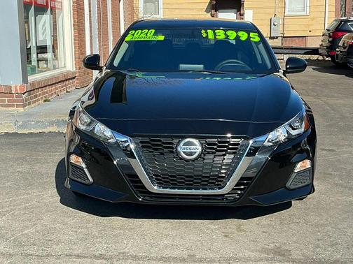 Black 2020 Nissan Altima S FWD