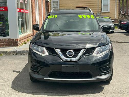 Gray 2016 Nissan Rogue SV
