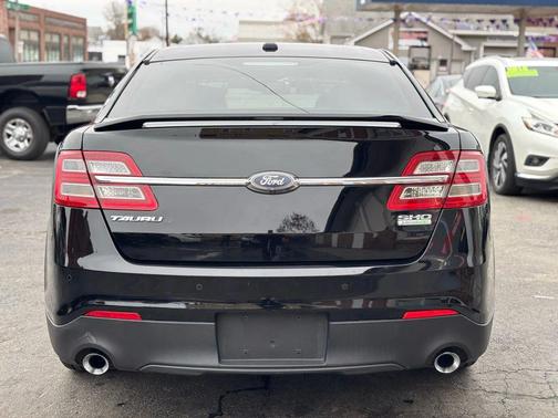 2016 Ford Taurus SHO
