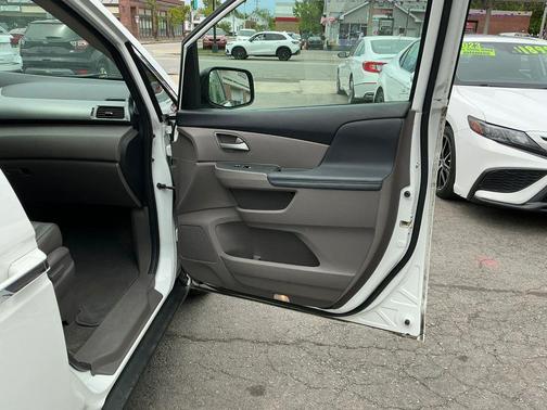 White 2013 Honda Odyssey EX-L