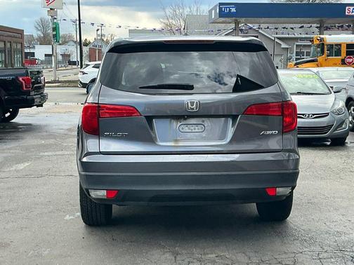 Gray 2016 Honda Pilot EX-L