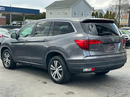 Gray 2016 Honda Pilot EX-L