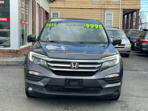 Gray 2016 Honda Pilot EX-L