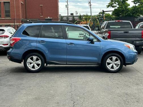 Blue 2015 Subaru Forester 2.5i Premium