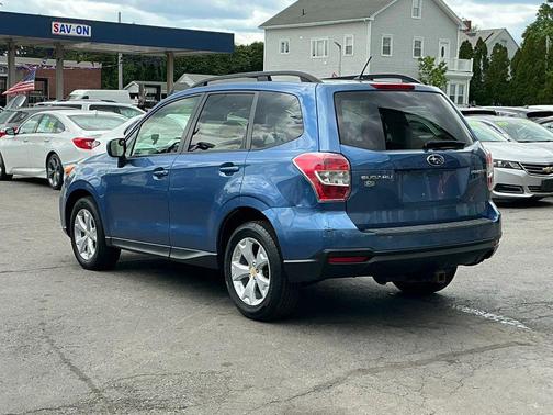 Blue 2015 Subaru Forester 2.5i Premium