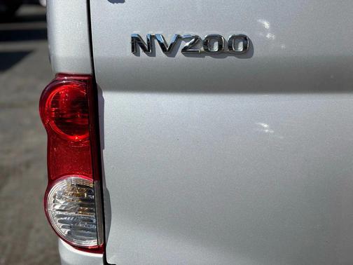 2018 Nissan NV200 SV