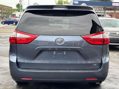 2015 Toyota Sienna LE
