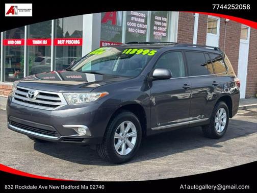 2013 Toyota Highlander SE