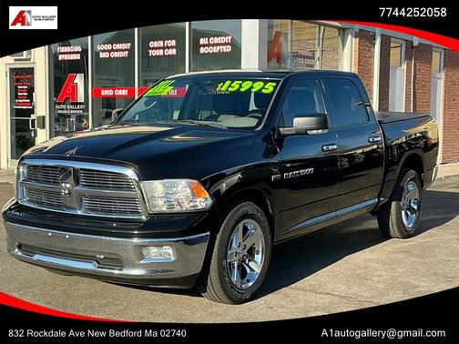 Black 2011 Dodge Ram 1500 SLT