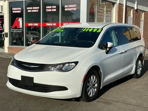 2017 Chrysler Pacifica Touring