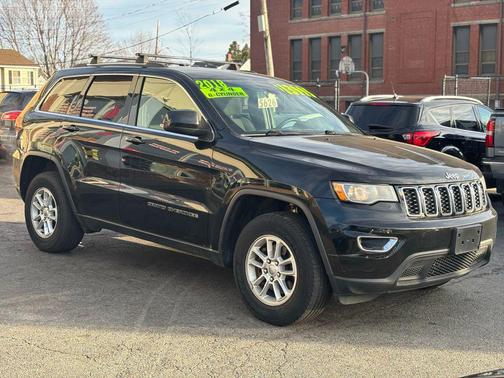 2018 Jeep Grand Cherokee Laredo E