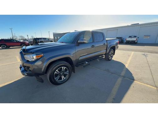 2017 Toyota Tacoma TRD Sport