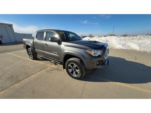 2017 Toyota Tacoma TRD Sport