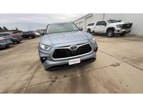 2024 Toyota Highlander Hybrid XLE