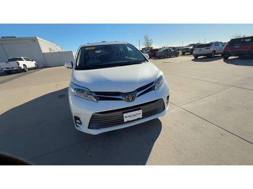2019 Toyota Sienna Limited Premium