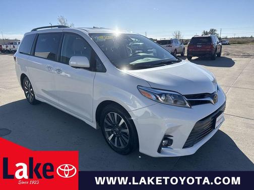 2019 Toyota Sienna Limited Premium