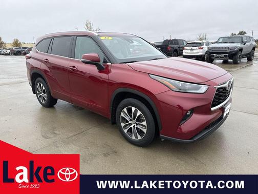 2022 Toyota Highlander XLE