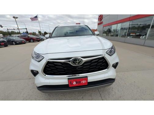 Wind Chill Pearl 2026 Toyota Highlander Platinum