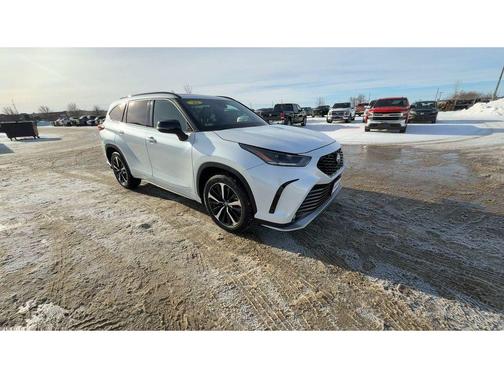 2022 Toyota Highlander XSE
