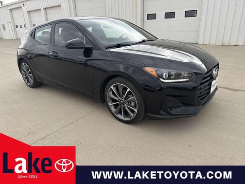 Ultra Black 2020 Hyundai Veloster 2