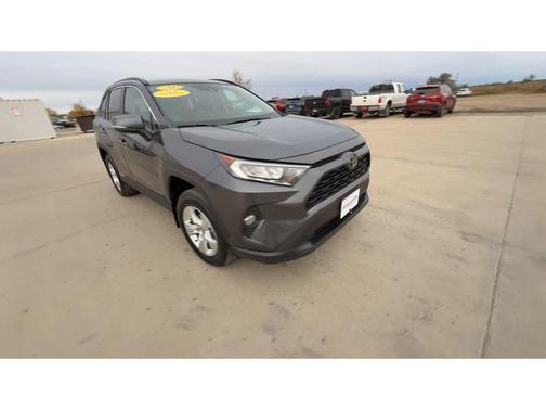 2020 Toyota RAV4 XLE