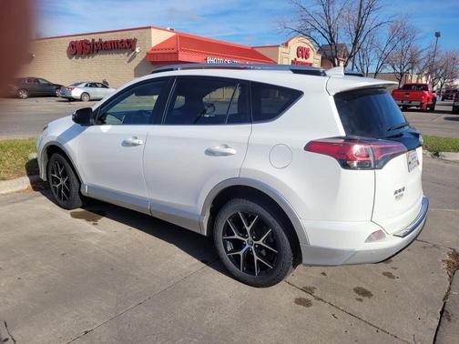 2016 Toyota RAV4 SE
