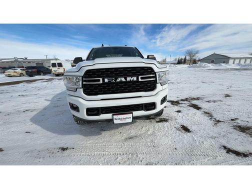 2022 RAM 2500 Big Horn Crew Cab 4x4 6'4' Box
