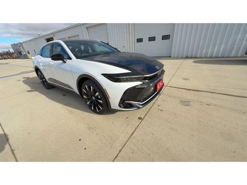 2026 Toyota Crown Platinum