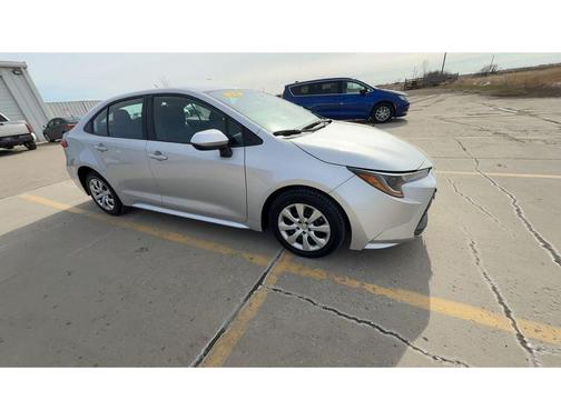 Classic Silver Metallic 2024 Toyota Corolla LE
