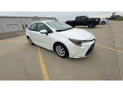 Wind Chill Pearl 2025 Toyota Corolla LE