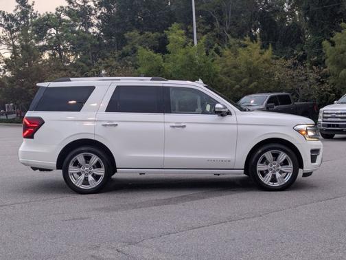 2024 Ford Expedition PLATINUM