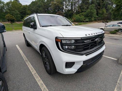 Oxford White 2025 Ford Expedition Max Platinum