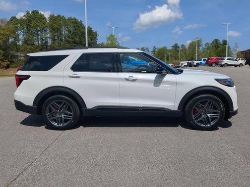 White Metallic 2026 Ford Explorer ST