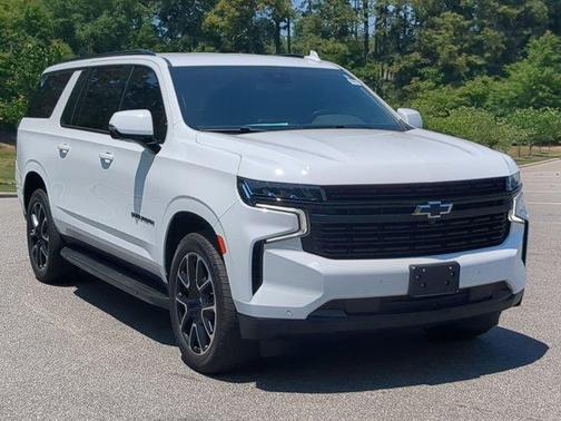 Summit White 2023 Chevrolet Suburban RST