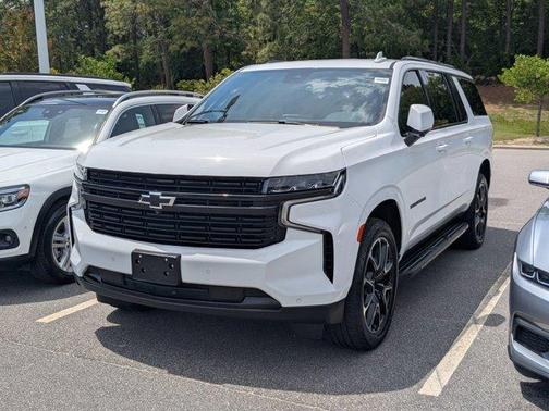 Summit White 2023 Chevrolet Suburban RST