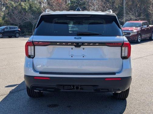 White Metallic 2026 Ford Explorer Active