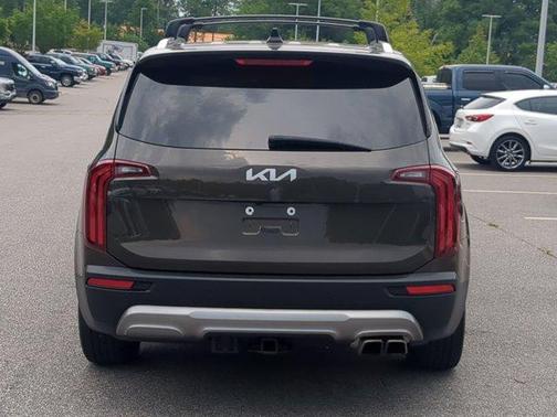 Dark Moss 2022 Kia Telluride SX