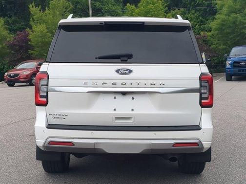 Star White 2023 Ford Expedition Platinum