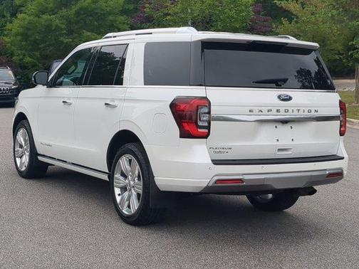Star White 2023 Ford Expedition Platinum