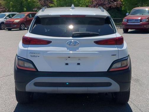 Lunar White 2023 Hyundai KONA SEL