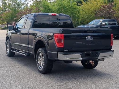 Blue Metallic 2021 Ford F-150 XLT