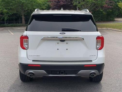 White Metallic 2021 Ford Explorer Limited