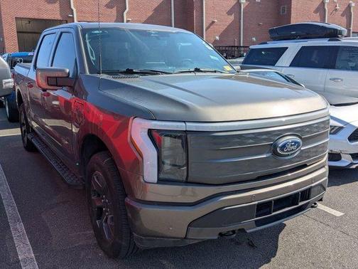 2023 Ford F-150 Lightning LARIAT