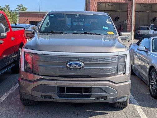 2023 Ford F-150 Lightning LARIAT
