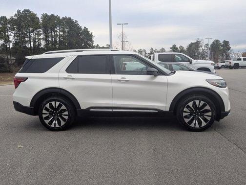 White Metallic 2026 Ford Explorer Platinum