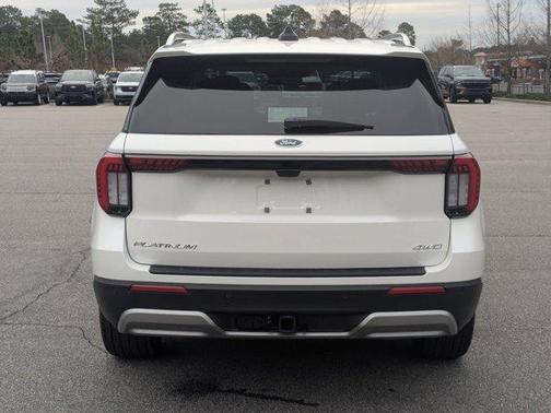 White Metallic 2026 Ford Explorer Platinum