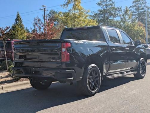 2024 Chevrolet Silverado 1500 CUSTOM