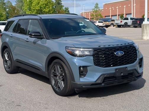 Vapor Blue 2026 Ford Explorer ST-Line
