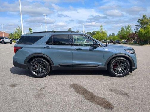 Vapor Blue 2026 Ford Explorer ST-Line