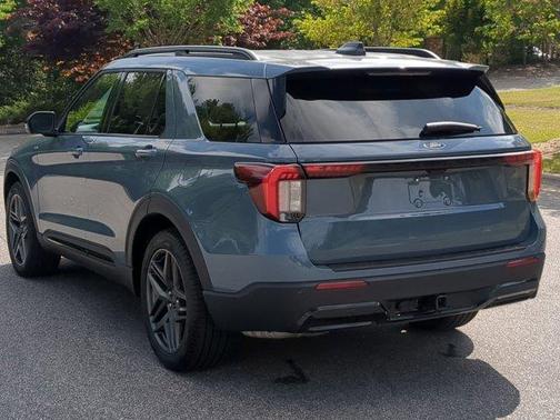 Vapor Blue 2026 Ford Explorer ST-Line